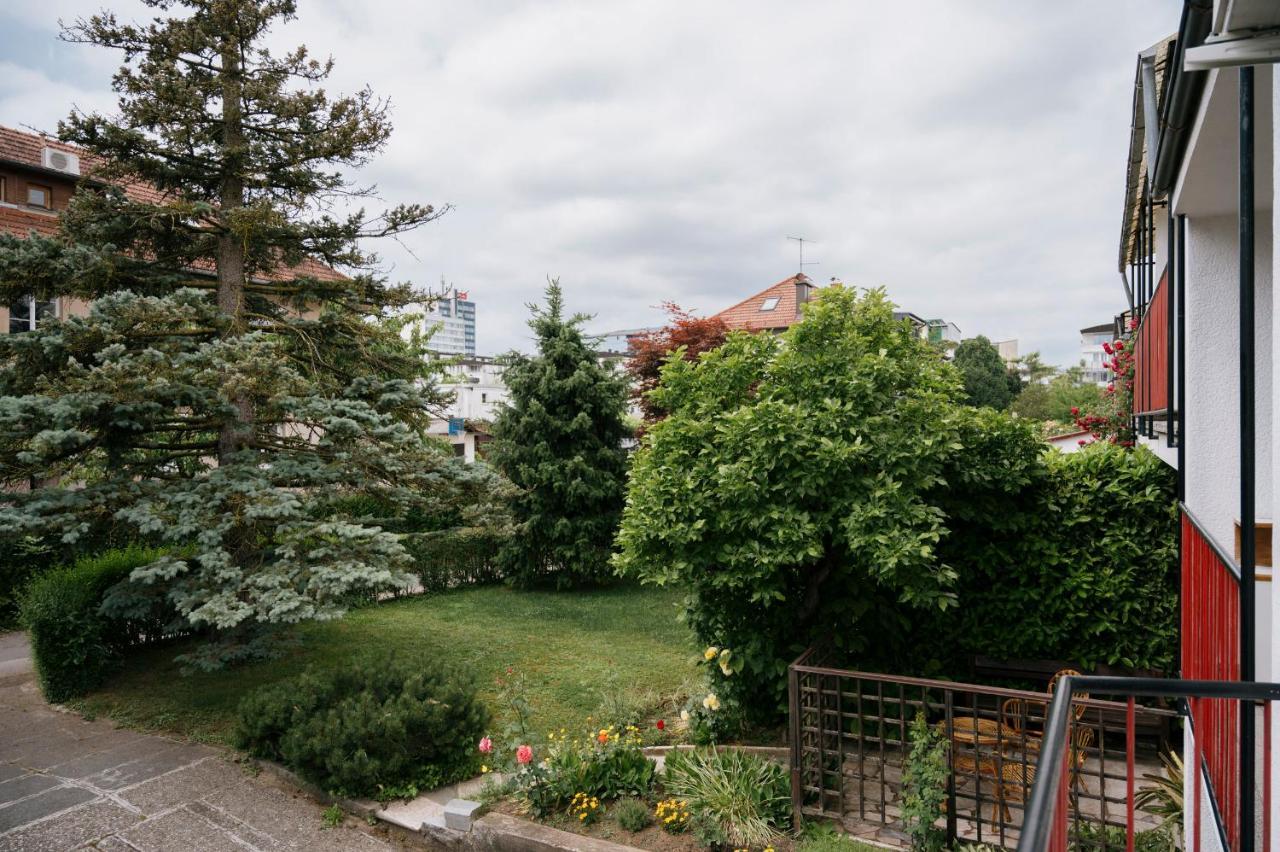 Ljubljana C17 4-Bedroom Private Row House With Garden And Parking Dış mekan fotoğraf